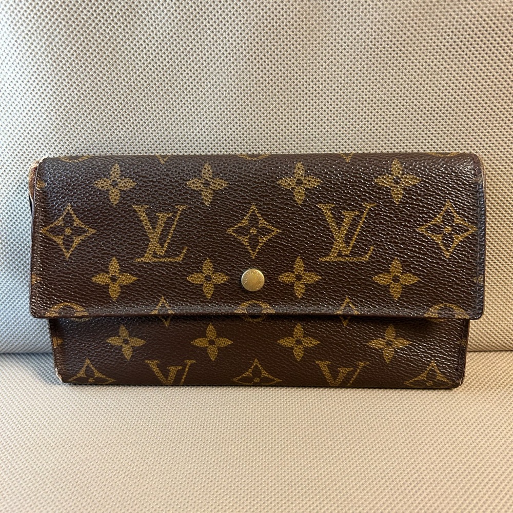 Louis Vuitton Porte Tresor International Wallet
